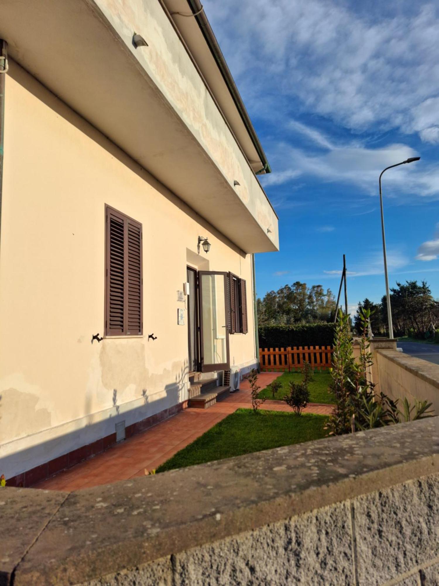 Rosignano Marittimo Rosa Bianca Apartment Exterior photo